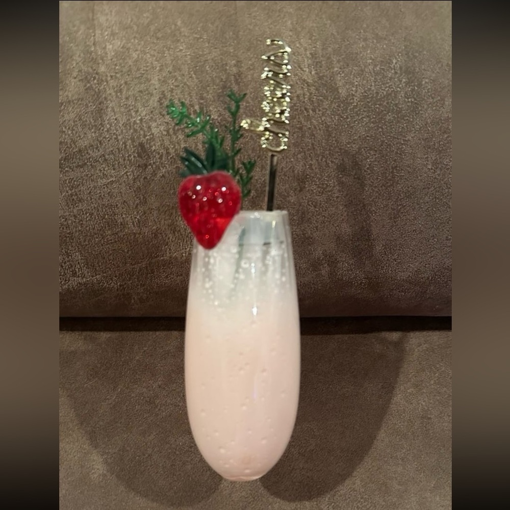 Bath and Body Works Strawberry Cocktail Glass Plug In